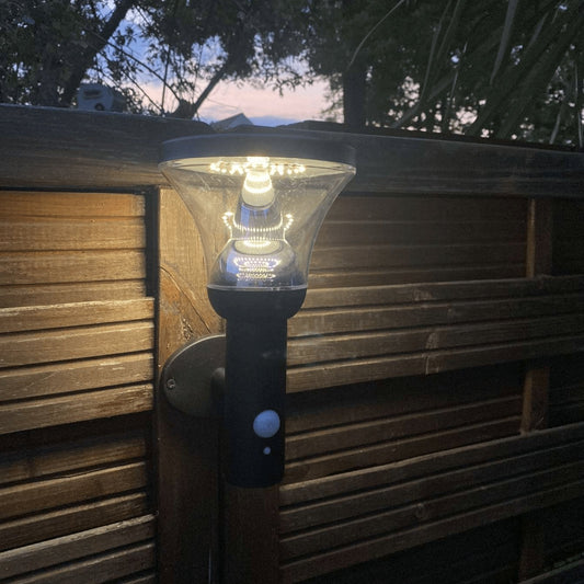Solar Außenlampe mit Bewegungssensor und hoher Lichtausgabe 600 Lumen
