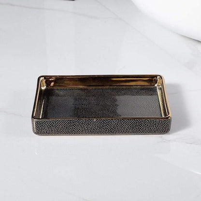 LuxeBain – Elegantes Keramik-Badset mit goldenen Akzenten