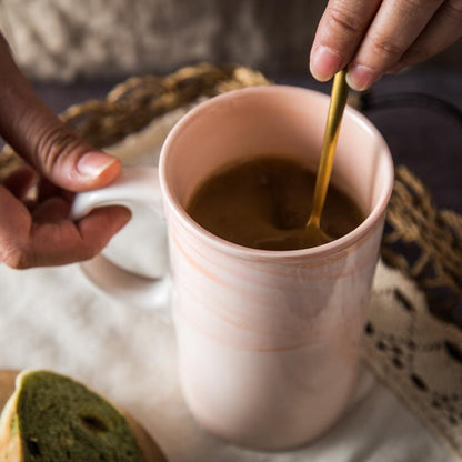 Künstlerische kreative Kaffeetasse