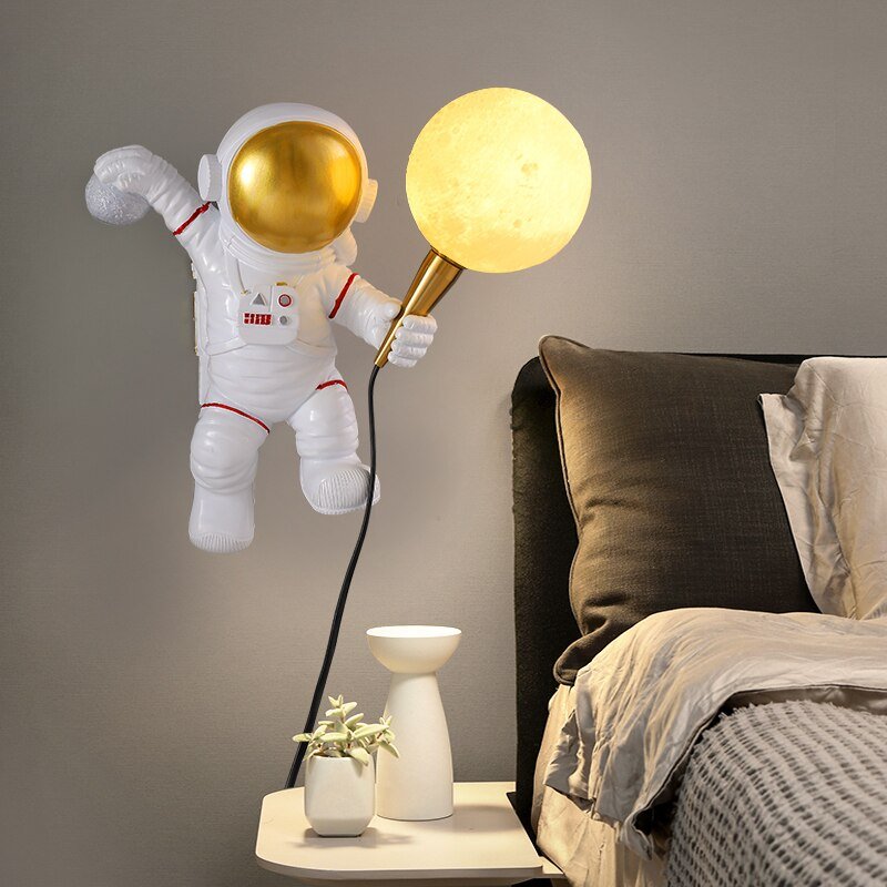 CosmoGlow™ Astronaut LED Tischlampe | Stimmungslicht für Weltraum-Fans | Dekoleuchte für Zuhause & Büro