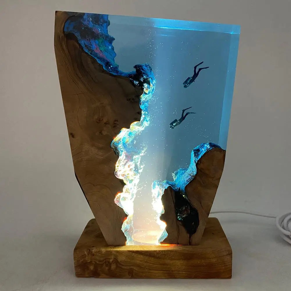 Garduru - LED Epoxidharz Holz Lampe mit Karstlandschaft