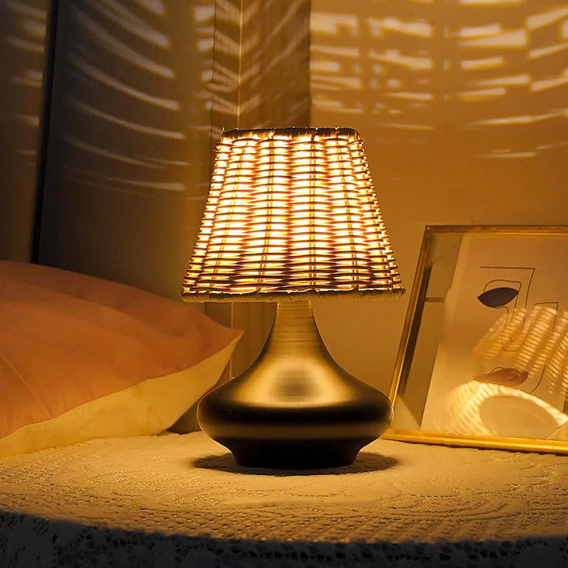 Royallure USB dimmbare LED Tischlampe - Bambusstoff Lampenschirm für moderne Dekoration