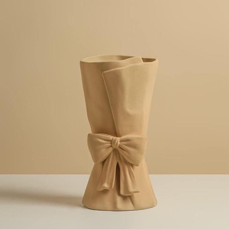 Garduru Schleifen-Keramik Vase | Elegante Deko | Zeitloses Design | Für Wohnzimmer & Schlafzimmer