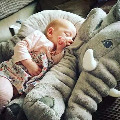 Knuddelbarer Baby-Elefant-Plüschkissen