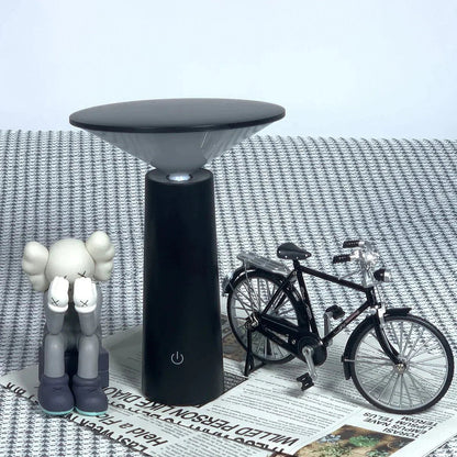 Garduru - Kabellose LED Tischlampe mit Fernbedienung für Wohnzimmer & Schlafzimmer