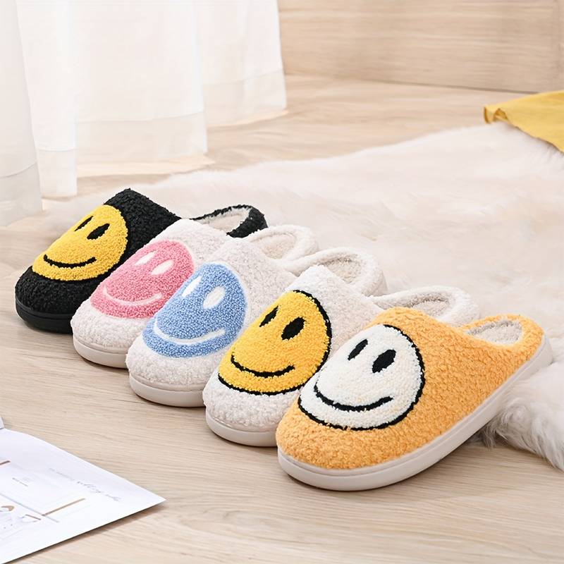 Smiley Face Slippers™ - Die Originals