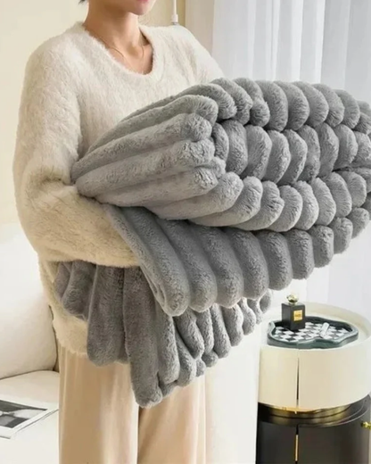 Veloura – Luxuriöse Plüschdecke mit elegantem Design für Wärme und Stil