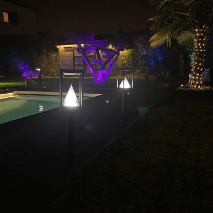 Solar-Weglicht mit Edelstahl-Gehäuse und Bewegungsmelder