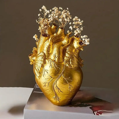 BloomHeart Harz Vase