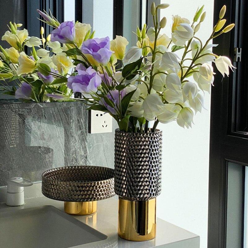 Garduru – Minimalistische Keramikvase für moderne Eleganz