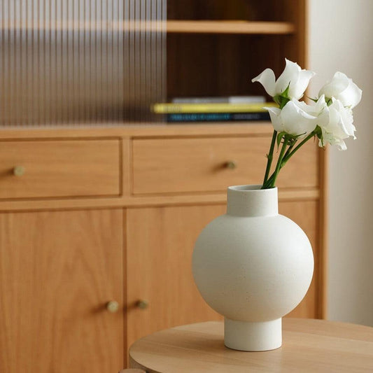 Garduru – Elegante Keramikvase für zeitlose Ästhetik