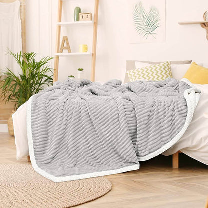 Wurfdecke, superweiche flauschige warme Streifenplüschdecke für Sofa Couch Bett