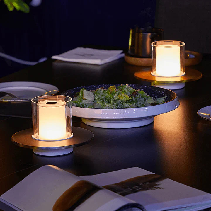 CandleGlow – Moderne LED-Tischlampe mit atmosphärischer Induktion