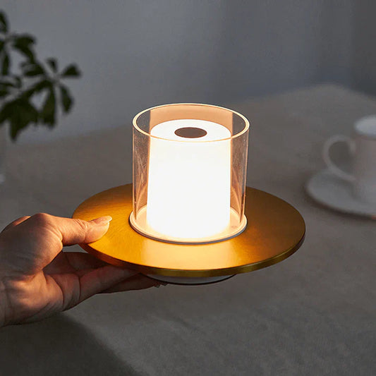 CandleGlow – Moderne LED-Tischlampe mit atmosphärischer Induktion