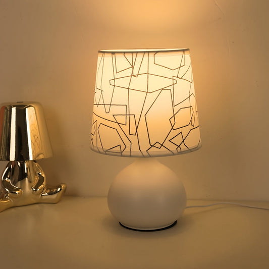 Geometrische Stil Tischlampe - Modern und Stimmungsvoll
