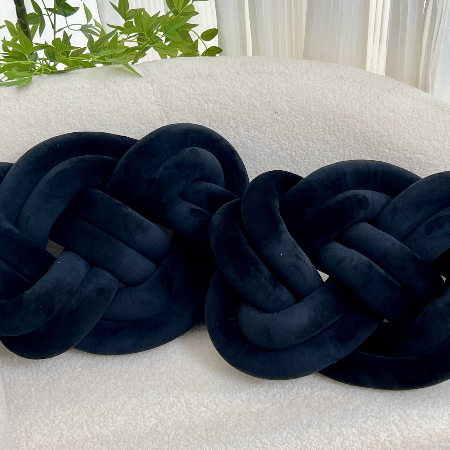 Garduru Set Plüsch Ballkissen – Weiche Deko für Bett & Sofa
