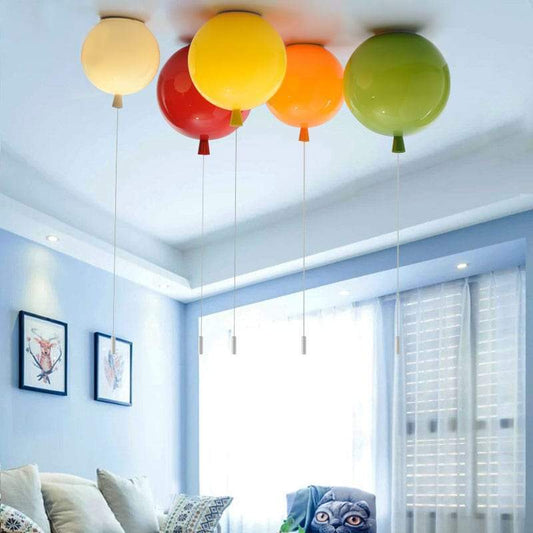 Bunte Deckenleuchte in Ballonform