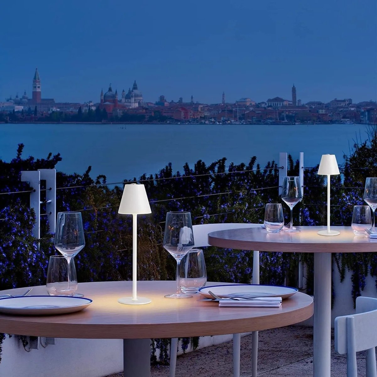 Rayvia Kabellose Touch-LED-Bettlampe – Wiederaufladbare & Dimmbare Beleuchtung