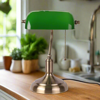 Garduru Glas Tischlampe – Elegantes klassisches Design mit Metallbasis (E27, 16-20W)