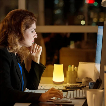 Angela Farbwechselnde Nachttischlampe
