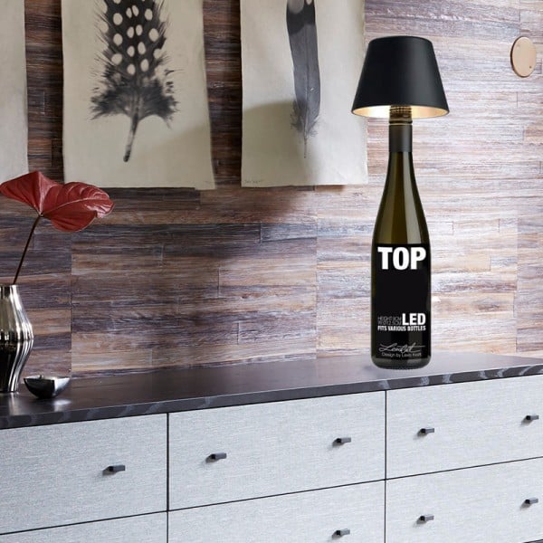 VinAura – Luxus Tischlampe mit wiederaufladbarem LED und einzigartiger Flaschenhalterung