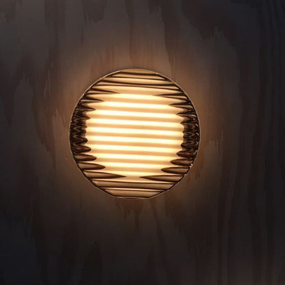 Moderne runde LED Wandleuchte – Sanftes Licht mit Glasdiffusor Mylk für Wohnzimmer und Schlafzimmer