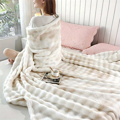 Faux Fur Decke für luxuriösen Komfort und Wärme zu Hause oder im Büro