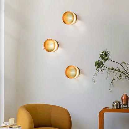 Moderne runde LED Wandleuchte – Sanftes Licht mit Glasdiffusor Mylk für Wohnzimmer und Schlafzimmer