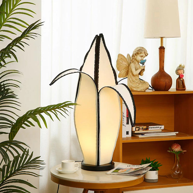 Garduru - Vintage LED Stehlampe mit Dimmer & Fernbedienung für gemütliche Wohnzimmer-Stimmung