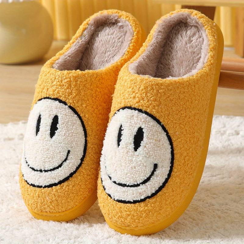 Smiley Face Slippers™ - Die Originals