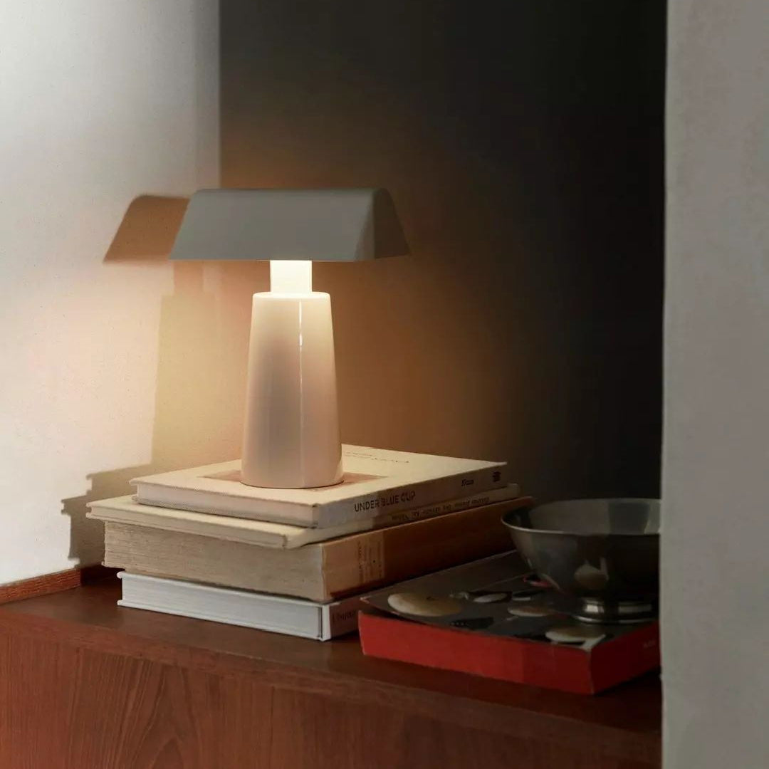 Garduru - Elegante LED Tischlampe Für Fokus & Entspannung, USB-Aufladbar