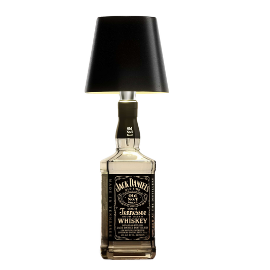 LumiBottle – Erstellen Sie stilvolle Lampen aus Flaschen