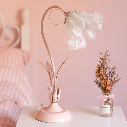 Vintage Flower Tischlampe: Eleganz trifft Funktionalität