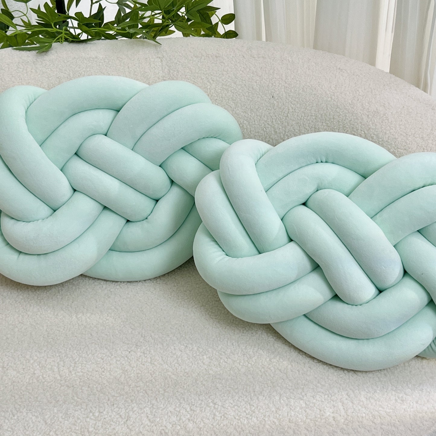 Garduru Set Plüsch Ballkissen – Weiche Deko für Bett & Sofa