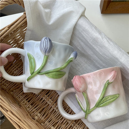 Garduru 3D Floral Handgemalte Tasse