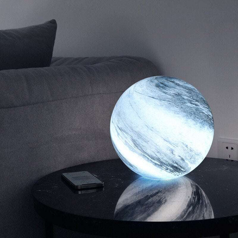 Garduru Mondlampe | Elegante LED-Glaslampe | Stimmungslicht für Zuhause | Planetarische Deko | USB-Aufladung