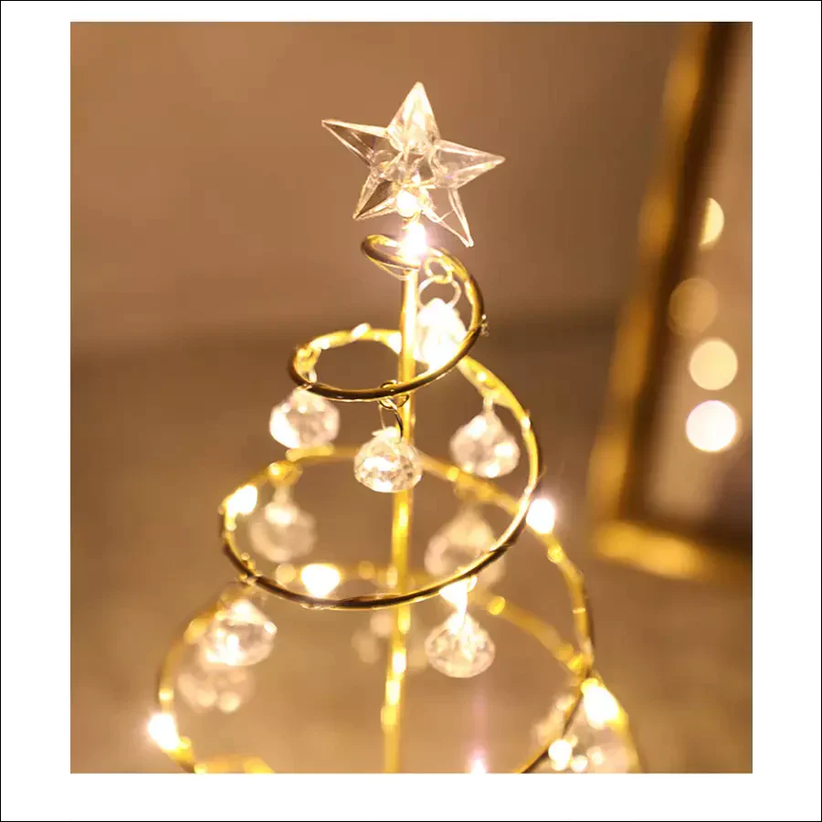 Gold-silberne LED-Lichterkette mit Weihnachtsbaum-Tischlampe