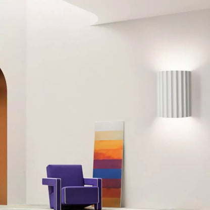 Moderne Design Wandleuchte – Lampenschirm in Falten