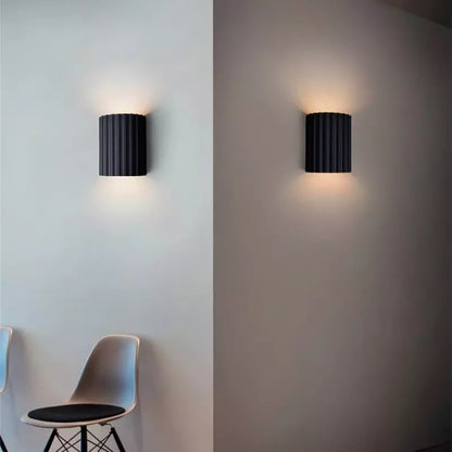Moderne Design Wandleuchte – Lampenschirm in Falten