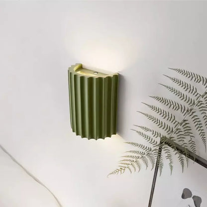 Moderne Design Wandleuchte – Lampenschirm in Falten