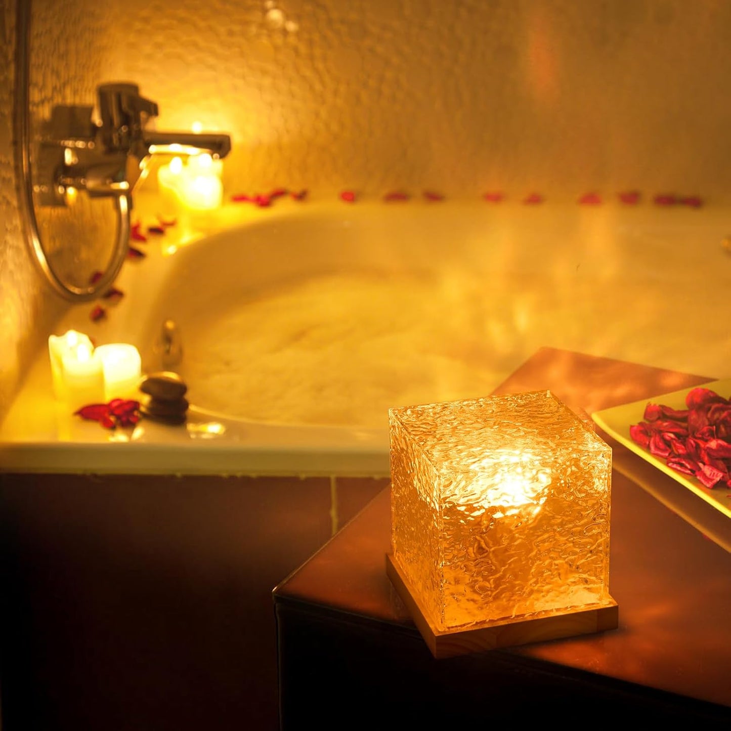 Royellure Aurora Northern Lights Cube – 16-Farben LED Prisma Lampe mit Holzfuß