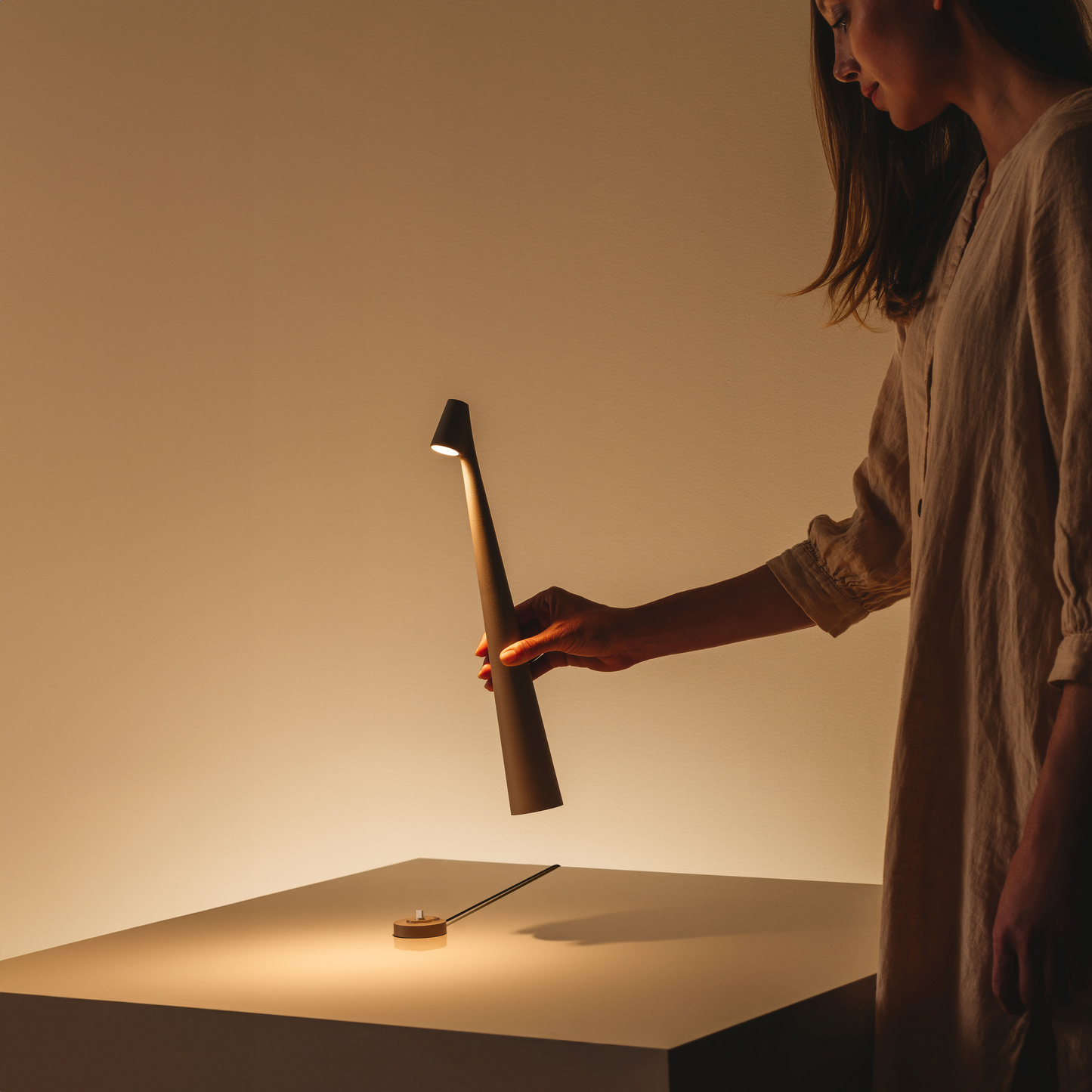 Nordic Minimal Tischlampe