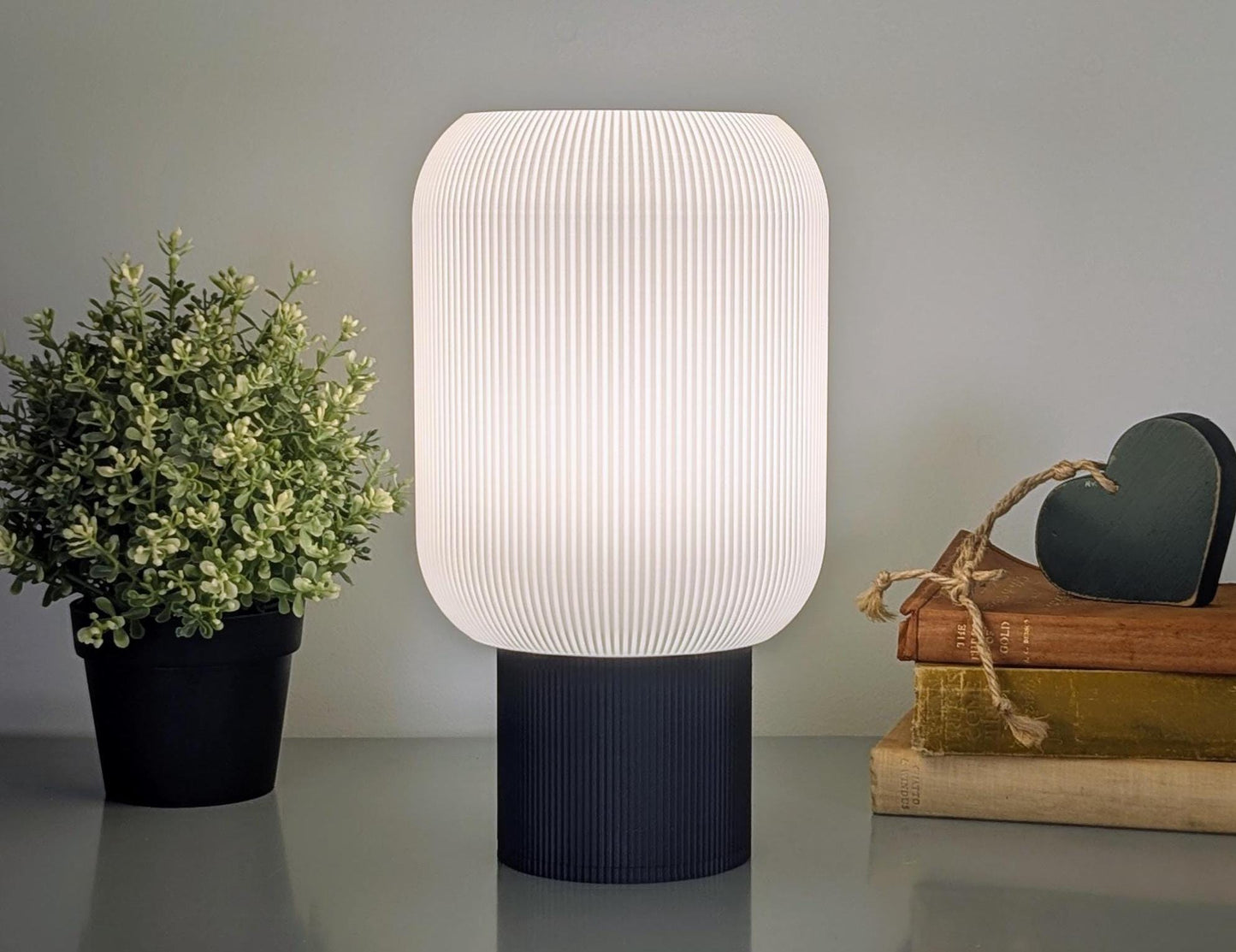 Cumulis Tischlampe – 3D-gedruckte gefaltete Zylinderbeleuchtung