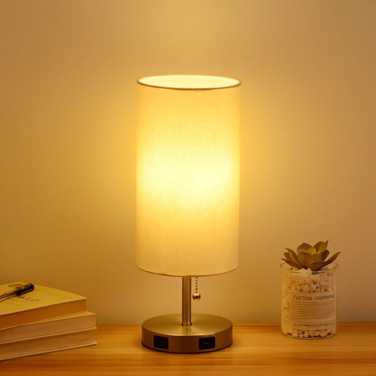 Minimalistische Laterne Lampe mit Stoffschirm und mattem Metallrahmen