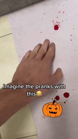 Bloody Tracks Badematte – Magischer Horror Stil