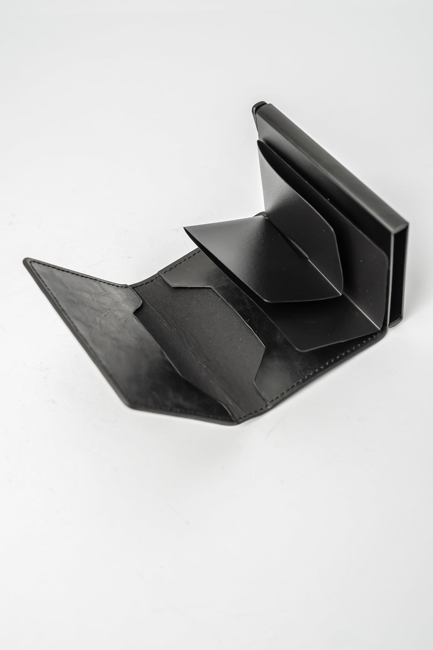 Royaleva Sleek RFID Pop-Up Geldbörse für einfachen Karten Zugang