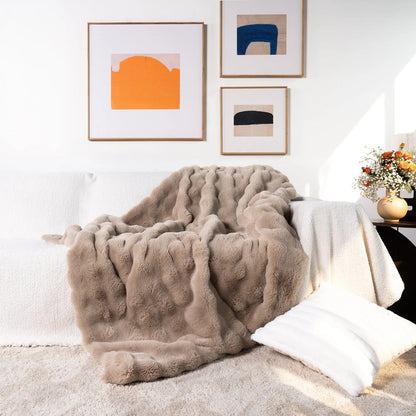 Rabbit-Faux-Fur-Decke