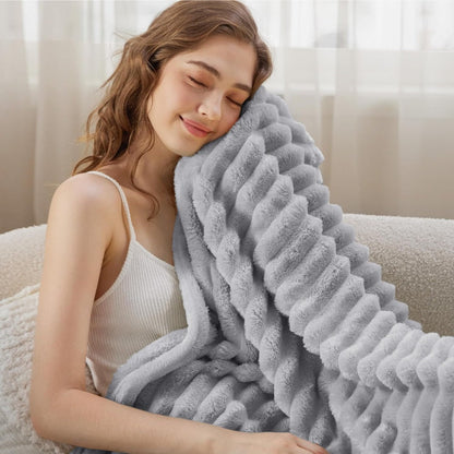 CozyLuxe – Ultra-weiches geripptes Decke für Wärme und Komfort