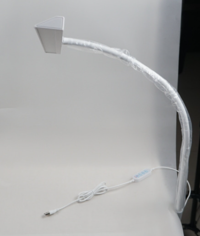 Garduru | Moderne Doppelkopf LED Schreibtischlampe | Stilvolle Büroleuchte