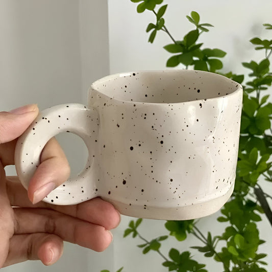 Tinten Spritzer Design Keramiktasse